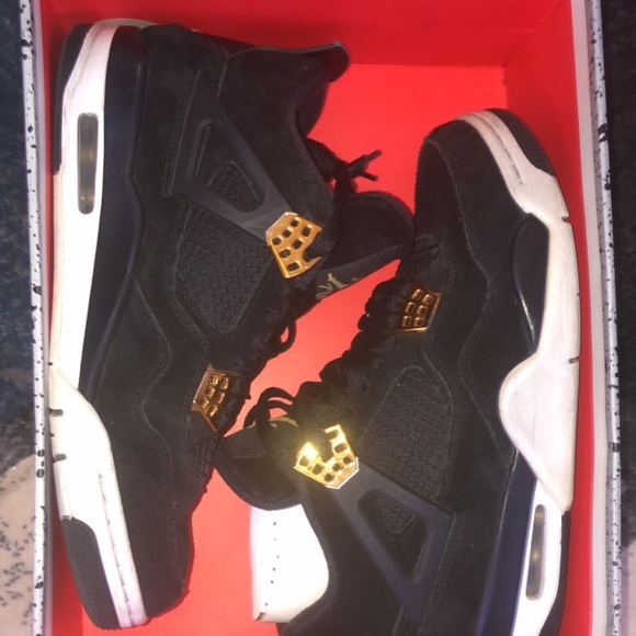 AIR JORDAN 4 RETRO - Picture 5 of 6